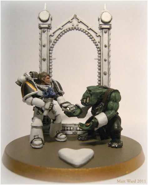 Warhammer 40k wedding cake topper! Just... reverse the genders. Warhammer Wedding, Marines Wedding, Wedding Centerpieces Diy Red, Nerd Wedding, Marine Wedding, The Wedding Cake, Cute Cake, Goth Wedding, Female Head