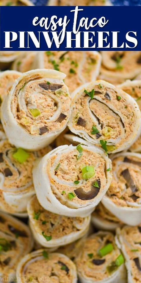 This simple Taco Pinwheel Recipe is going to be your new go to appetizer. An easy game day snack with tons of great flavor and you make them ahead of time! Taco Pinwheels, Pinwheel Recipe, Tortilla Pinwheels, Pinwheels Recipe, Tailgate Snacks, Pin Wheels, Party Snacks Easy, Pinwheel Appetizers, Tortilla Rolls