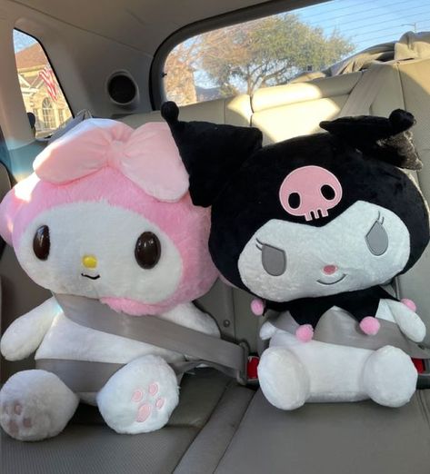 my melody kuromi My Melody Kuromi, Hello Kitty Accessories, Hello Kitty Cartoon, Hello Kitty Art, Hello Kitty My Melody, Hello Kitty Pictures, Hello Kitty Plush, Hello Kitty Collection, Cute Stuffed Animals