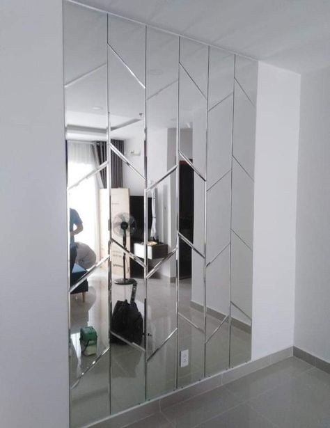 Hall Decor Ideas, Mirror Decoration Ideas, Mirror Panelling, Mirror Wall Design, Mirror Molding, Wall Cladding Designs, Mirror Decor Living Room, Mirror Interior Design, Cladding Design