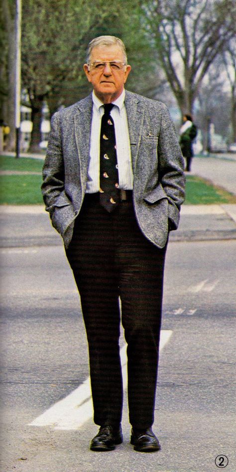 Dartmouth in the 60s. 1960s Fashion Mens, Old Man Outfit, Grandpa Fashion, Grandpa Outfit, 60s Men, Normcore Fashion, Old Man Fashion, Retro Suits, Grandpa Style