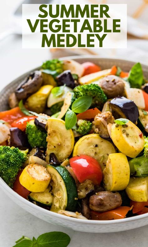 Methi Recipe, Mix Vegetable Recipe, Fresh Vegetable Recipes, Methi Recipes, Salads Recipes, Summer Vegetables, Roasted Vegetable Recipes, Garlic Herb Butter, Vegetable Medley