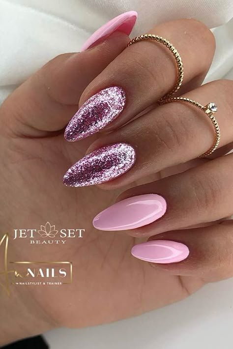 Pink Oval Nails, Long Oval Nails, Hibiscus Nails, Oval Nails Designs, Bright Pink Nails, Watermelon Nails, Nagellack Trends, Pink Glitter Nails, Elegant Nail Designs