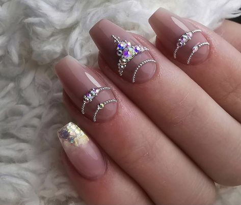 Nails Strass, Strass Nails, Winning Money, Stone Nails, Bling Nail Art, Caviar Nails, Bridal Nails Designs, Bridal Nail, Bling Ideas