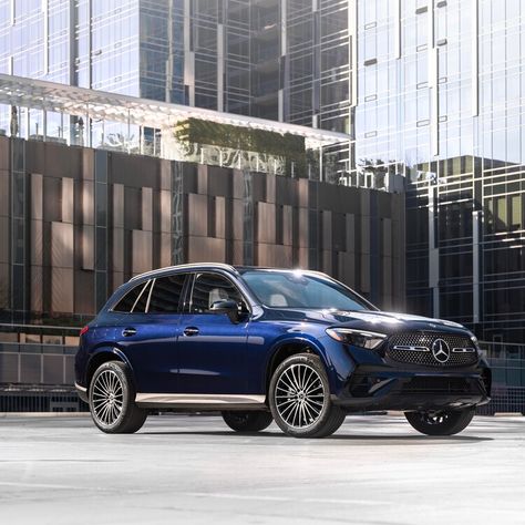 2023 Mercedes GLC 300 is the best gasoline-powered compact luxury SUV Mercedes 2023, Mercedes Glc 300, Tesla Car Aesthetic, New Tesla Roadster, 2023 Tesla, 2023 Mercedes, Cool Truck Accessories, New Tesla, Car Tattoos