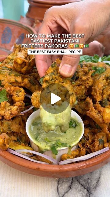 Iftar Table, Ramadan Start, Pakistan Food, Pakistani Recipes, Bhaji Recipe, Pakora Recipes, Halal Food, Halal Recipes, Pakistani Food