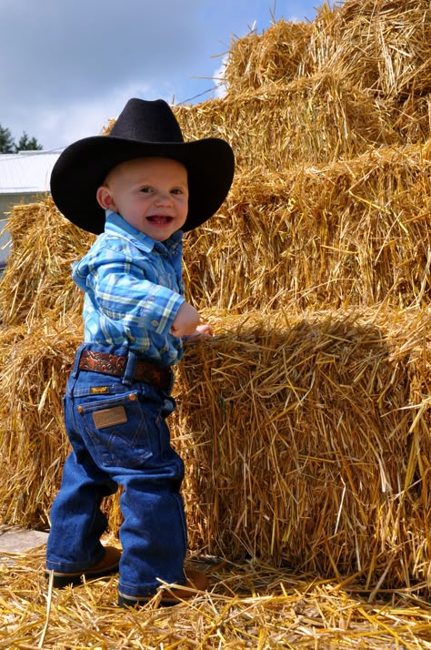 Future Bull Rider Country Babies, Western Baby Clothes, Country Baby Boy, Baby Clothes Country, Bull Rider, Cowboy Baby, Country Kids, Little Cowboy, Hay Bales