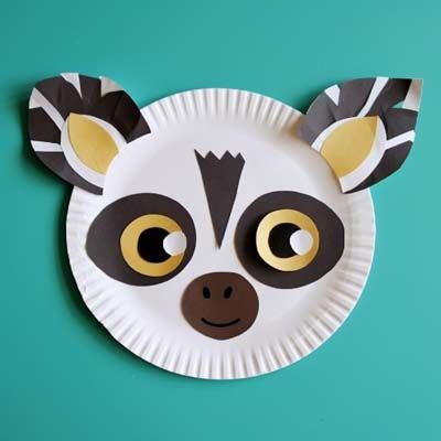 Madagascar Crafts For Kids, Safari Crafts For Toddlers, Lemur Craft, Heart Crafts Kids, Birds Crafts, Around The World Crafts For Kids, Jungle Vbs, Jungle Animal Crafts, Rainforest Crafts