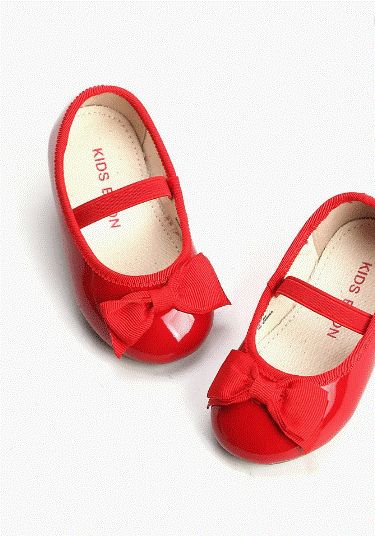 The Prince of New Malia and the Princess of Lockwood Village, are bei… #romance #Romance #amreading #books #wattpad Dorothy Shoes, Red Baby Dress, Mary Jane Flat Shoes, Girls Ballet Flats, Ballet Kids, Mary Jane Shoes Flat, Gold Ballet Flats, Girls Flats, Flat Dress Shoes