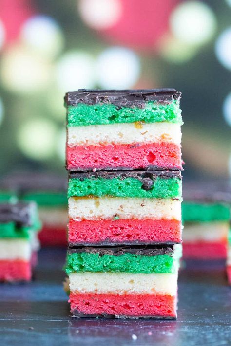 Classic Italian Rainbow Cookies Recipe Apricot Cake Recipe, 7 Layer Cookies, Rainbow Cookies Recipe, Chocolate Apricot, Italian Rainbow Cookies, Hot Fudge Cake, Apricot Cake, Hot Chocolate Fudge, Bakery Cookies