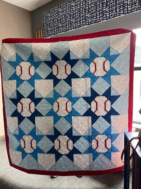 Baseball Quilts Ideas Boys, Baseball Quilt, Football Quilt, Boys Quilt Patterns, Sports Quilts, Quilting Blogs, First Quilt, Red And White Quilts, Baby Quilt Pattern