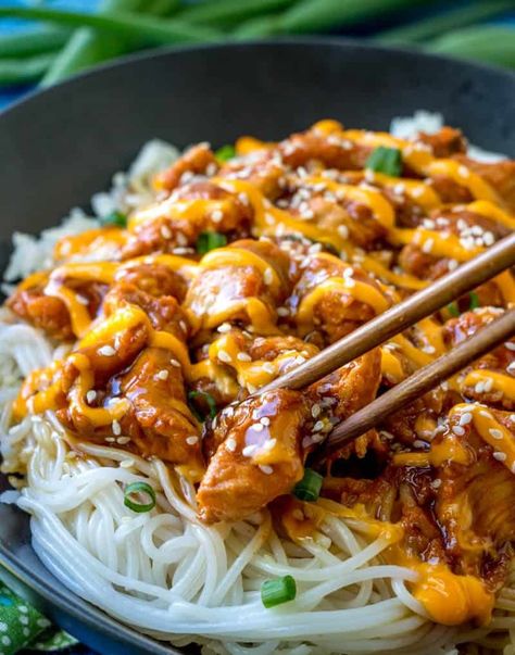 Cupbop pork Korean BBQ copycat Korean Sausage Recipe, Korean Spicy Pork, Pork Bowls, Korean Pork, Sriracha Mayo, Mapo Tofu, Spicy Korean, Marinated Pork, Spicy Beef