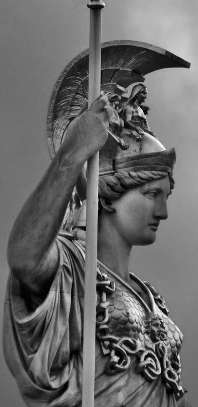 Pictures Of Art, Athena Tattoo, Statue Tattoo, Istoria Artei, Images D'art, Greek Statues, Athena Goddess, Greek Sculpture, Mythology Art