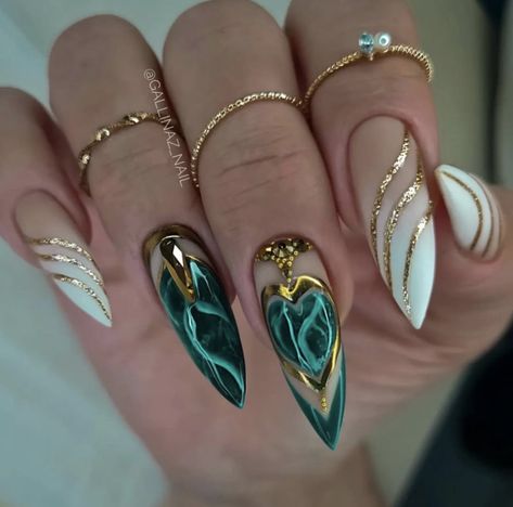 Emerald Nails, Fancy Nails Designs, Stylish Nails Designs, Uñas Acrilicas, New Year's Nails, Fabulous Nails, Coffin Nails Designs, Fancy Nails, Dope Nails