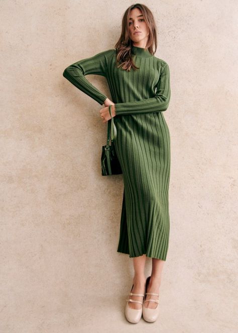 Katrina Dress - Khaki - Merino Wool - Sézane Emerald Dresses, Green Velvet Dress, French Girl Style, Dresses Casual Winter, Autumn Dress, Straight Dress, Gala Dresses, Khaki Dress, Green Midi Dress