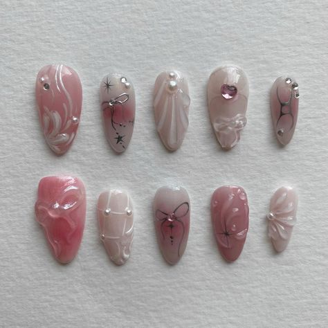 press on nails • nail design art (@oaklestudio) • Instagram photos and videos Ballet Nails, Blush Nails, Really Cute Nails, Soft Nails, Kawaii Nails, Minimalist Nails, August 1, Fire Nails, Funky Nails