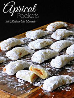 Pockets Recipe, Apricot Recipes, Pie Pops, Strawberry Preserves, Italian Cookies, King Cole, Red Head, Cherry Pie, Cookie Desserts