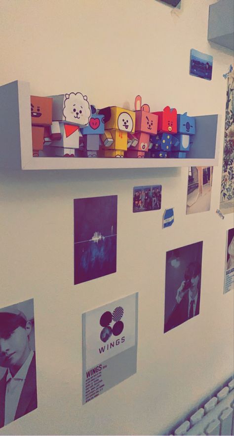 Bt21 Diy Crafts, Bts Diy Crafts Room, Bts Room Decor Ideas Diy, Bt21 Paper, Clutter Wall, Bt21 Characters, Bts Diy, Army Crafts, Diy Gift For Bff