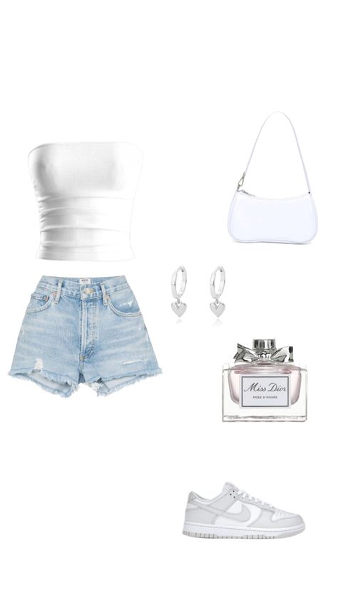 Cute basic summer outfit Basic Summer Outfits, Cute Nike Outfits, Outfit Inspo Summer, Easy Trendy Outfits, Pinterest Outfits, Casual Chic Outfit, Simple Trendy Outfits, Cute Everyday Outfits, Active Wear Outfits