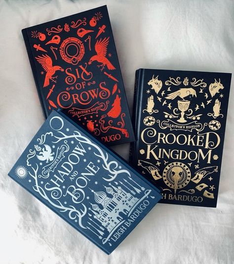 Six Crows Book, Shadow And Bone Book Series, Shadow And Bone Collectors Edition, Collector Edition Books, Crooked Kingdom Cover, Shadow And Bone Cover, Collectors Edition Books, Shadow And Bone Book Cover, Six Of Crows Book Aesthetic