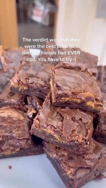 Brownie Hacks, Biscoff Brownies, Nutella Brownies, Baking Tutorial, Baking Party, Peanut Butter Brownies, Best Brownies, Brownie Recipe, Fudgy Brownies