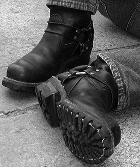 Harness Boots Men, Mens Biker Boots, Biker Aesthetic, Engineer Boots, Bike Wear, Hot Boots, Harness Boots, Mens Leather Boots, Biker Boots