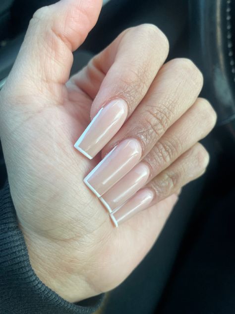 Acrylic nails Simple White Line Nail Design, White Outline Acrylic Nails, French Nail Outline, White Lined Nails, French Tip Line Nails, French Outline Acrylic Nails, White Outline French Tip Nails, White Nails With Lines, Nails White Outline