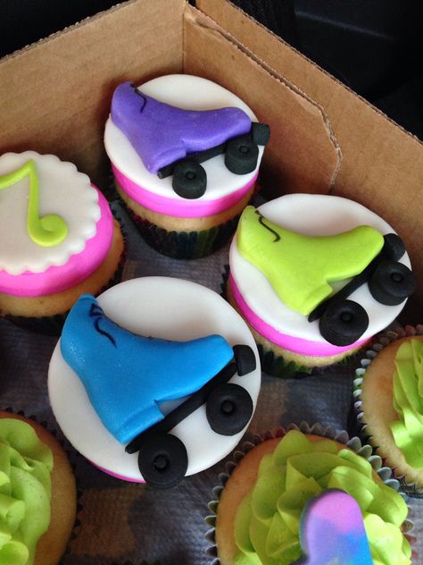 Roller skating birthday cupcakes Roller Skates Cupcakes, Roller Skating Party Cupcakes, Roller Skating Cupcakes, Roller Skate Cakes, Roller Skating Party Invitations, Skate Party Favors, Roller Skate Cake, Roller Skate Birthday Party, Creative Birthday Ideas