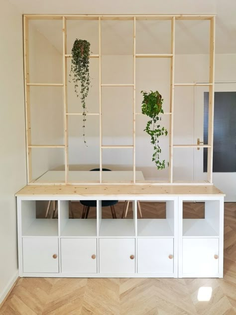 Ikea Room Divider, Wall Partition Design, Diy Room Divider, Diy Apartment Furniture, Pallet Furniture Bedroom, Home Decor Quotes, Furniture Small Spaces, Partition Design, Diy Cardboard Furniture