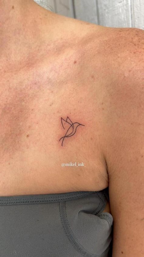 Simple Time Tattoo, Womens Minimal Tattoo, Small Sentimental Tattoos For Women, Tattoo Between Boop Simple, Humming Bird Tattoo Small Outline, Small Tattoos Outdoors, Minimalist Unique Tattoo, Small Minamlistic Tattoos, Inside Bicep Tattoo Women Simple