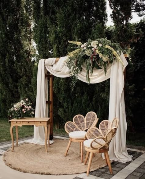 Nikah Decor, Beach Decorations, Backyard Wedding Ceremony, Safari Wedding, Minimalist Wedding Decor, Diy Wedding Backdrop, Wedding Backdrop Design, Dream Wedding Decorations, Wedding Planning Decor