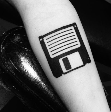 Gaming Tattoo, Floppy Disk, American Traditional Tattoo, American Traditional, Traditional Tattoo, I Tattoo, Triangle Tattoo, The Label, Different Styles