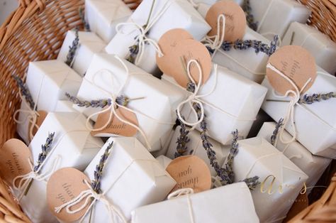 Hannah’s Boho Chic Themed Party – Baby Shower Favors Baby Shower Boho Theme, Baby Shower Favours For Guests, Baby Shower Gifts For Guests, Baby Shower Boho, Shower Prizes, Bohemian Baby Shower, Baby Shower Prizes, Baby Shower Deco, Chic Baby Shower