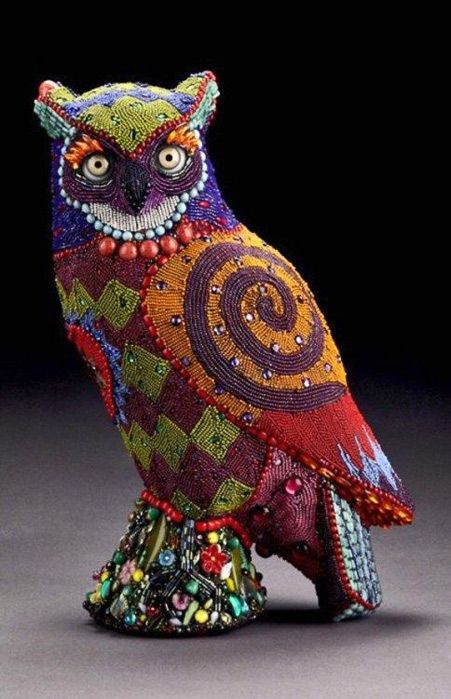 mixed-media-mosaic-owl-youngquist-451x699 Betsy Youngquist, Bead Sculpture, Beaded Artwork, Beaded Objects, Mosaic Animals, Pottery Animals, Beads Ideas, Beautiful Beadwork, Glass Fusion