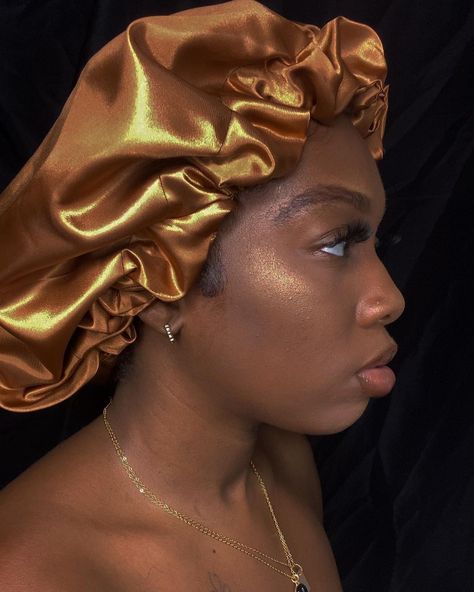 JEWELRY + HAIR BONNETS on Instagram: “SKINE TONE IS WHAT WE ARE EMBRACING🤎🖤💛 ! ✨ Loving your skin just for easier. We introduced our NEW and here to STAY Hair Bonnets !! .…” Bonnet Aesthetic, Aa Culture, Silk Hair Bonnets, Aesthetic Bath, Hair Bonnets, Lip Oils, Silk Bonnet, Hair Bonnet, Sugar Scrubs