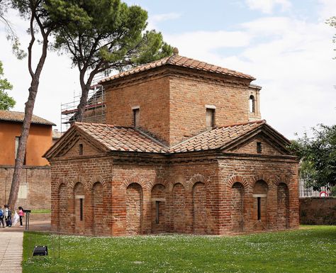 Early Christian Monuments of Ravenna (Italy) Early Christian Architecture, Christian Architecture, Ravenna Mosaics, Italian Pronunciation, Ravenna Italy, Conan Exiles, Best Western Hotel, History Of Architecture, Architectural History