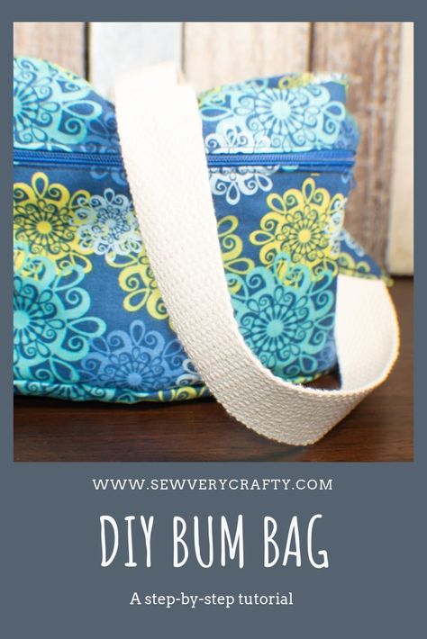 Diy Fanny Pack, Bum Bag Pattern, Fanny Pack Pattern, Print On Fabric, Diy Projects To Sell, Bunny Bags, Garment Sewing, Simple Sewing, Gifts For Loved Ones