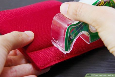 How To Clean Velcro, How To Remove Lint, Hack My Life, Cleaning Pet Hair, Remove Lint, Keep Clean, Diy Home Cleaning, Hook And Loop Fasteners, Tape Dispenser