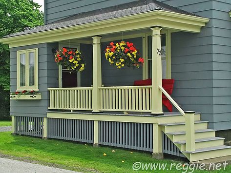 Porch Steps With Railing, Porch Steps With Landing, Steps With Railing, Porch Steps Ideas, Cape Cod House Exterior, Sas Entree, Front Porch Addition, Brick Porch, Front Porch Steps