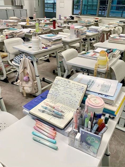 Korean Class Aesthetic, School Desk Aesthetic Classroom, School In Japan Aesthetic, China Study Aesthetic, China School Aesthetic, Highschool Classroom Aesthetic, Japanese Classroom Aesthetic, Korea Classroom, Classroom Aesthetic High School