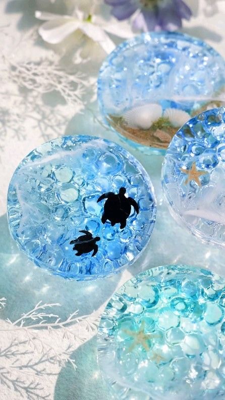 Let's Resin (@letsresin) • Instagram photos and videos Resin Coster Idea, Water Resin Art, Resin Coasters Ideas, Resin Coasters Diy, Layers Of Ocean, Diy Crafts Easy At Home, Epoxy Resin Coasters, Resin Art Canvas, Diy Resin Table