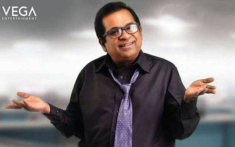 Vega Entertainment Wishes A Very Happy Birthday to Actor #Brahmanandam  #Birthday #comedian #February1 #Vega #Entertainment #VegaEntertainment Brahmanandam Expressions, Comedy Pictures, Best Films, Comedy Clips, Funny Dialogues, Guinness Book Of World Records, Romantic Photoshoot, Funny Expressions