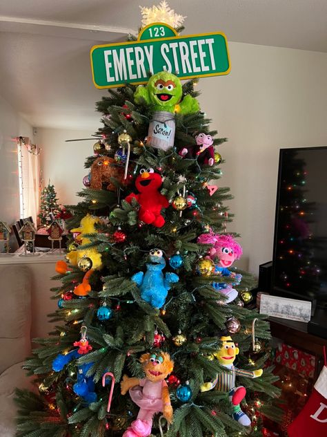 Kids Themed Christmas Tree Ideas, Christmas Tree Decor Ideas For Kids, Kid Tree Christmas, Oscar The Grouch Christmas Tree, Themes For Christmas Trees, Elmo Christmas Tree, Sesame Street Christmas Tree Ideas, Christmas Tree Ideas For Kids, Elmo Christmas Tree Ideas