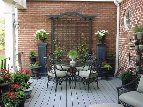 **Upgrade a patio** Trellis Patio, Gray Deck, Black Trellis, Patio Trellis, Courtyard Wall, Diy Garden Patio, Black Fence, Wooden Trellis, Patio Pergola