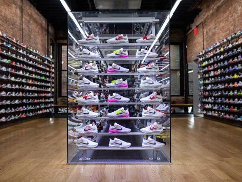 Manhattan Penthouse, Shoe Store Design, Flight Club, Shoe Display, The Goat, Design District, Shoe Store, Business Strategy, Luxury Retail