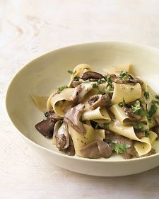 Mushroom Pappardelle with Taleggio Cheese Mushroom Pappardelle, Taleggio Cheese, Oyster Mushroom Recipe, Pasta Food Recipes, Pappardelle Pasta, Vegetarian Lasagna, Pasta Fatta In Casa, Pasta Food, Mushroom Pasta