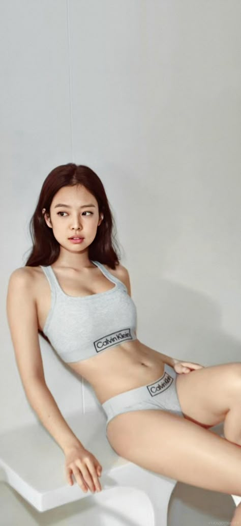 #jennie #blackpink #wallpaper Calvin Klein Jennie, Jennie For Calvin Klein, Blackpink Wallpaper Lockscreen, Jennie Calvin Klein, Calvin Klein Girls, Jennie Black, Jennie Wallpaper, Lockscreens Wallpapers, 사진 촬영 포즈