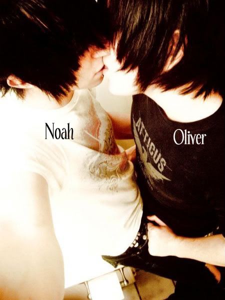 Noah and Oliver,Broken Smile Cute Emo Couples, Cute Emo Guys, Emo Couples, Emo Love, Emo Men, Satin Bluse, Arte Van Gogh, Men Kissing