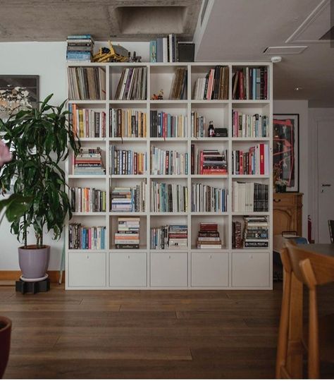 Kallax Ikea Office, Kallax Library, Ikea Library Ideas, Ikea Svalnas, Billy Bookshelves, Ikea Eket, Ikea Billy, Home Library Design, Garage Conversion