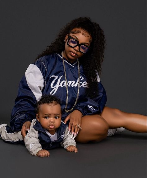 Mother Son Photoshoot, Mom Photo Shoots, Mommy Son Pictures, Mommy Daughter Photography, Son Photoshoot, Mommy Daughter Photoshoot, Mother Son Photos, Mommy Photos, Son Photo Ideas